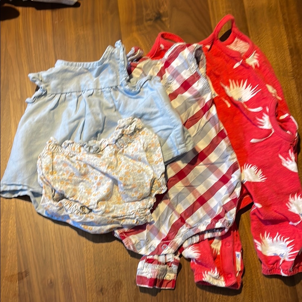 Lot of 3 old navy outfits 0-3 months